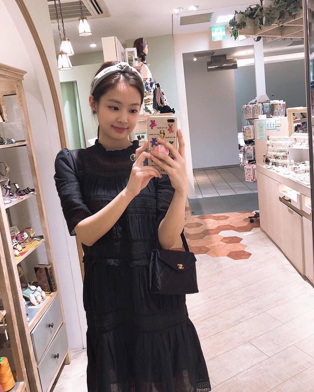 Jennie's fashion items - Vintage Chanel bag