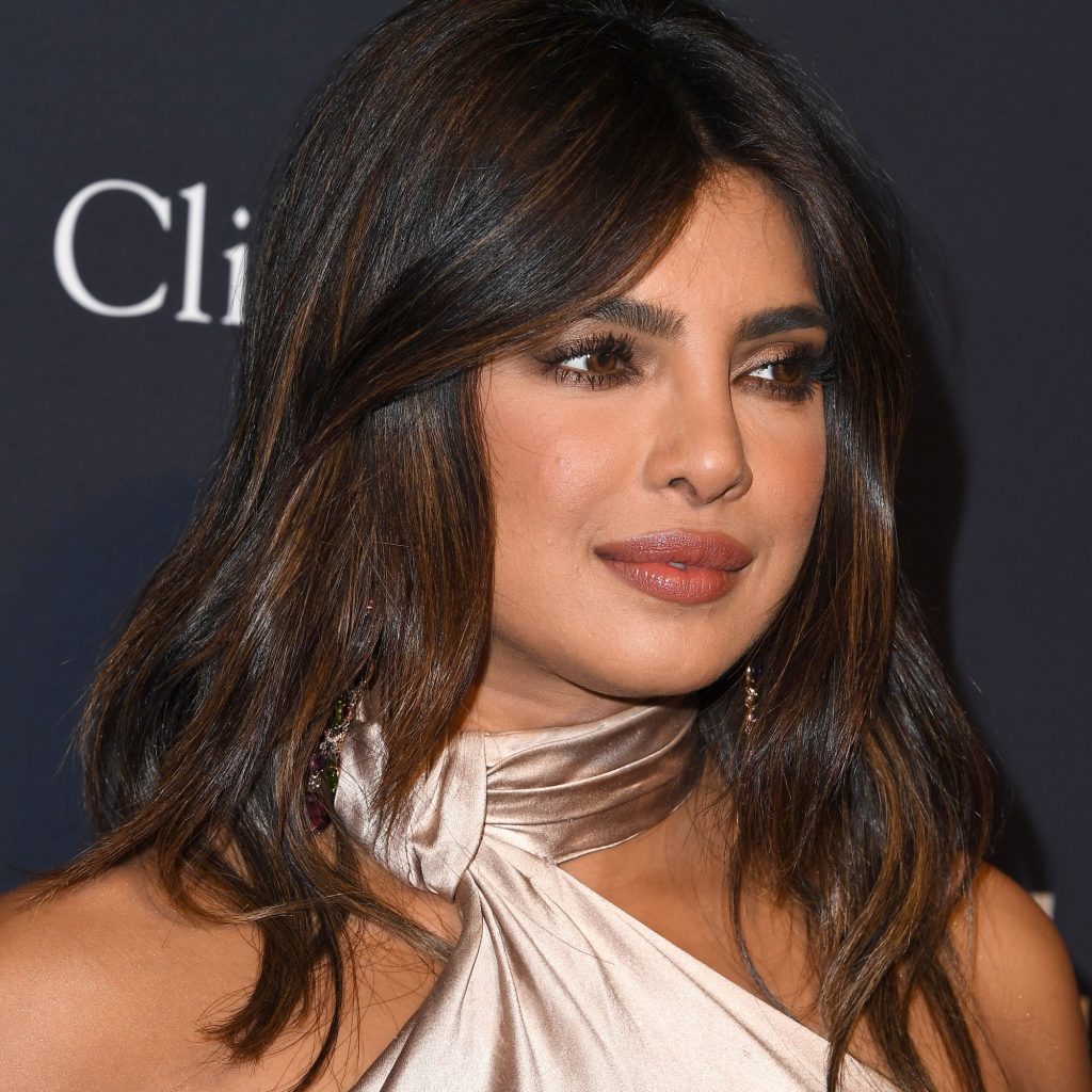 Priyanka Chopra và màu tóc nâu Chocolate Truffle. Ảnh: Getty Images.