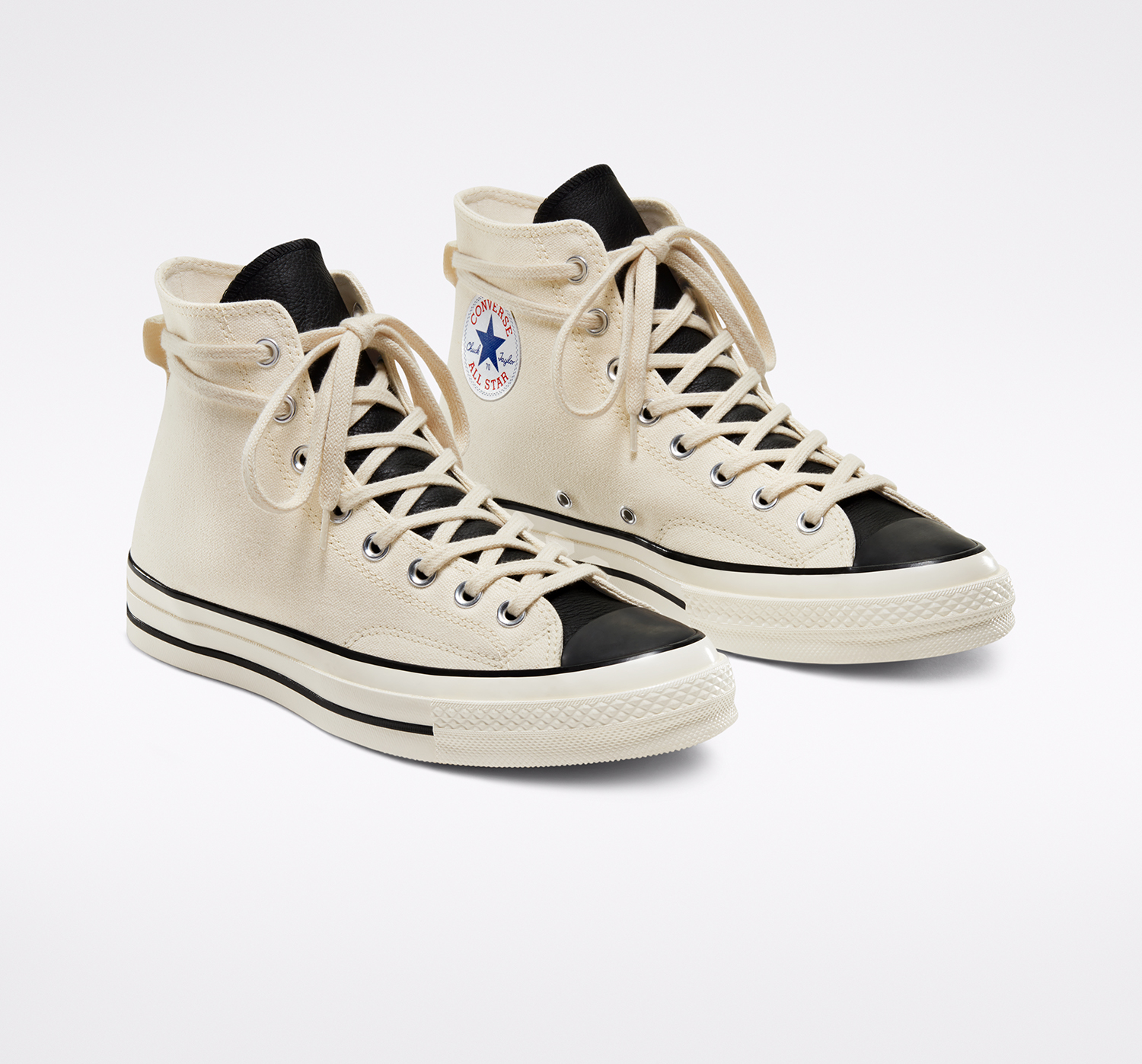 converse fear of god essentials trắng đen sẽ lên kệ tại việt nam