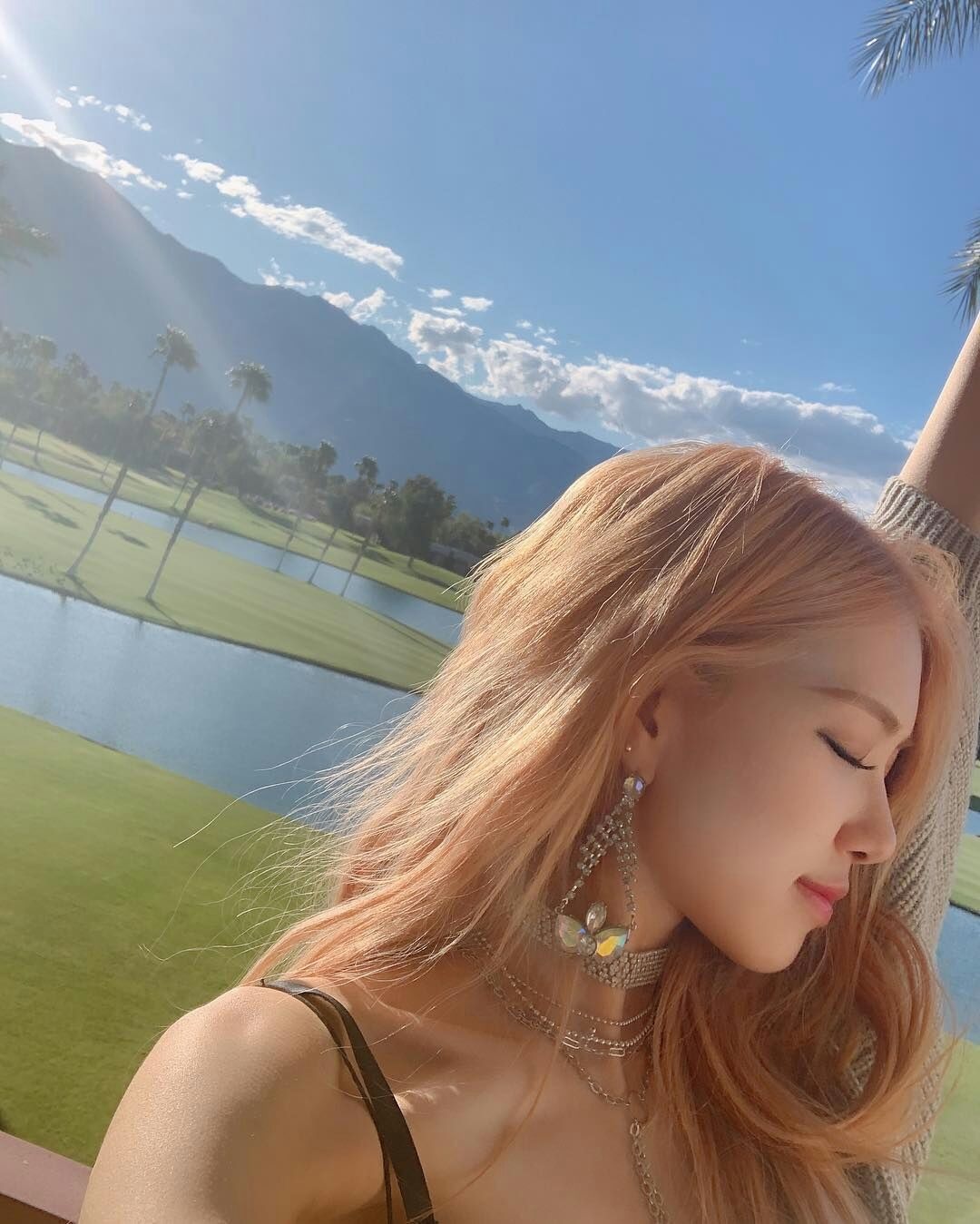 Deciphering the secret of beautiful dressing of Rosé (BLACKPINK)