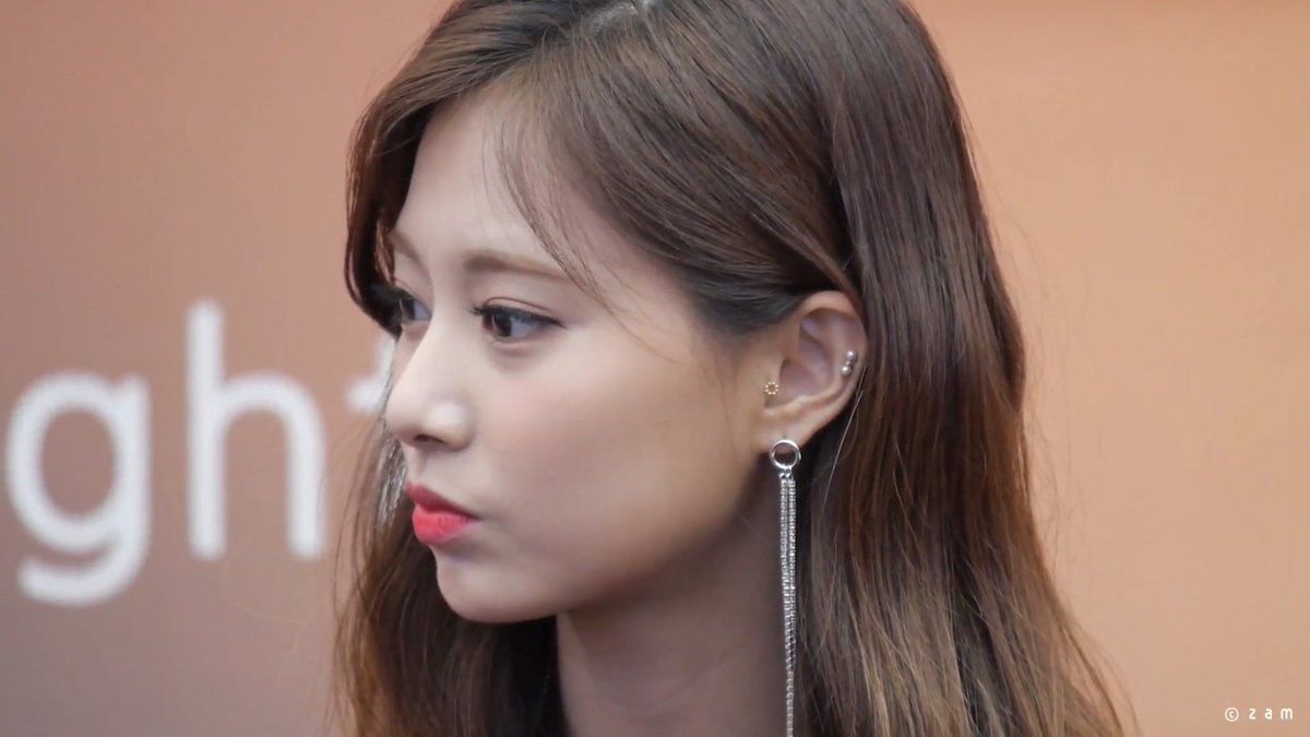 khuyên tai ngọc trai helix tzuyu twice