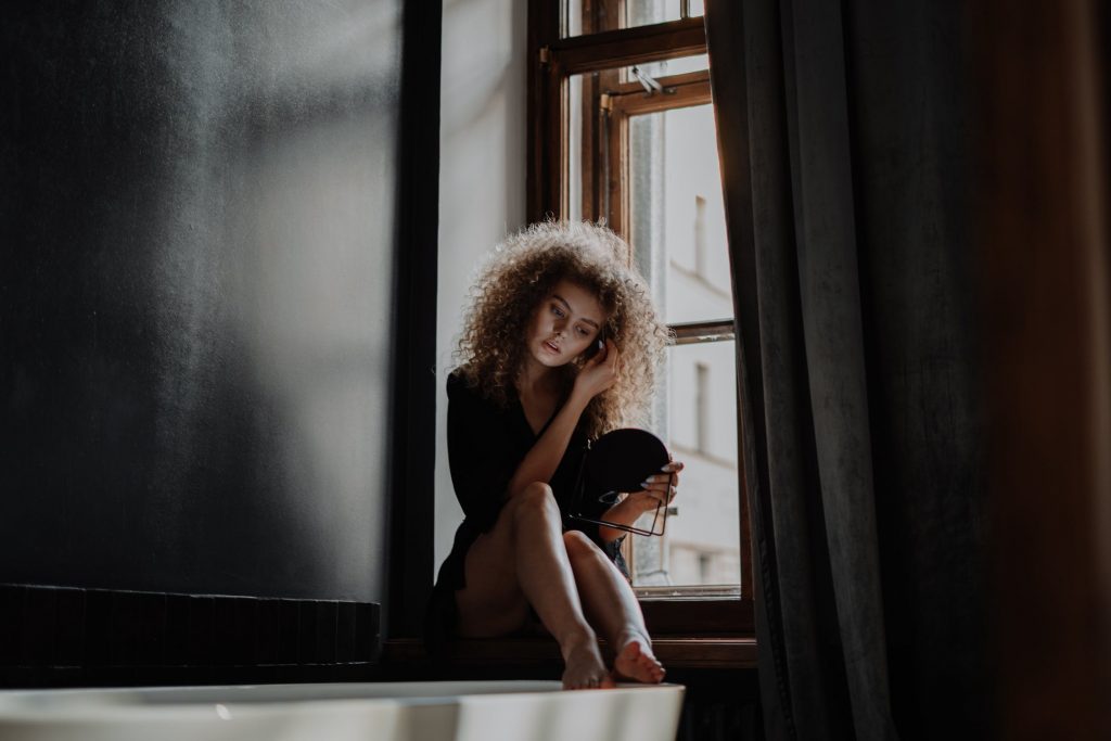 cạo lông - gương