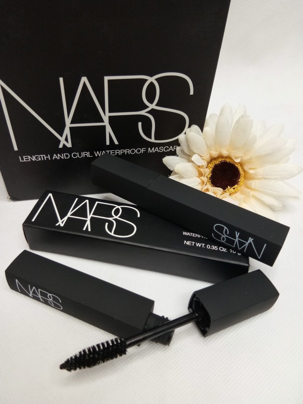 Cách trang điểm Chuốt mi NARS Length And Curl Waterproof Mascara 2in1