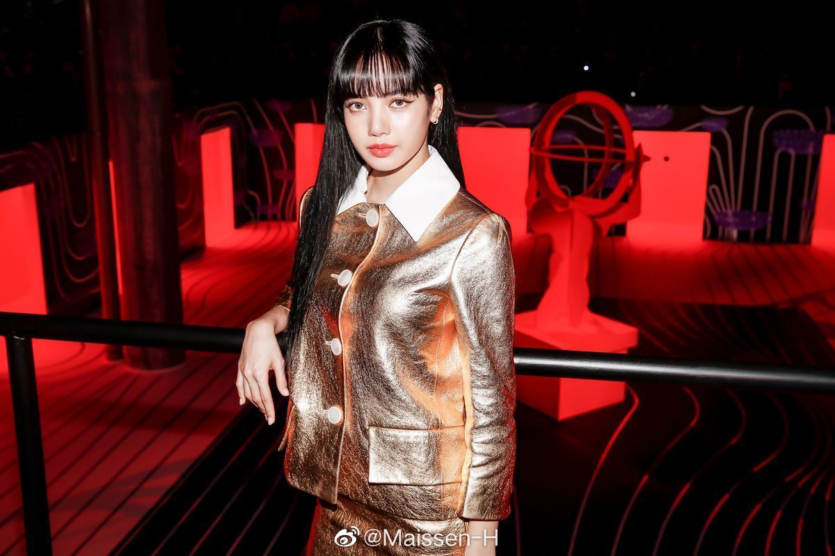 Lisa tại Prada show