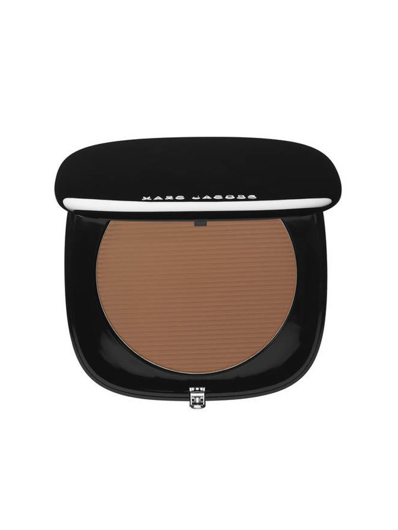 tán phấn Marc Jacobs Beauty O!Mega Bronzer Perfect Tan là cách làm mặt nhỏ