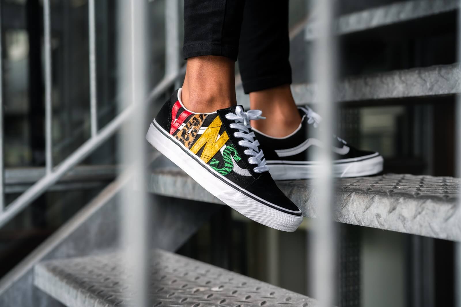 Thiết kế giày Vans Multi Animal Old Skool