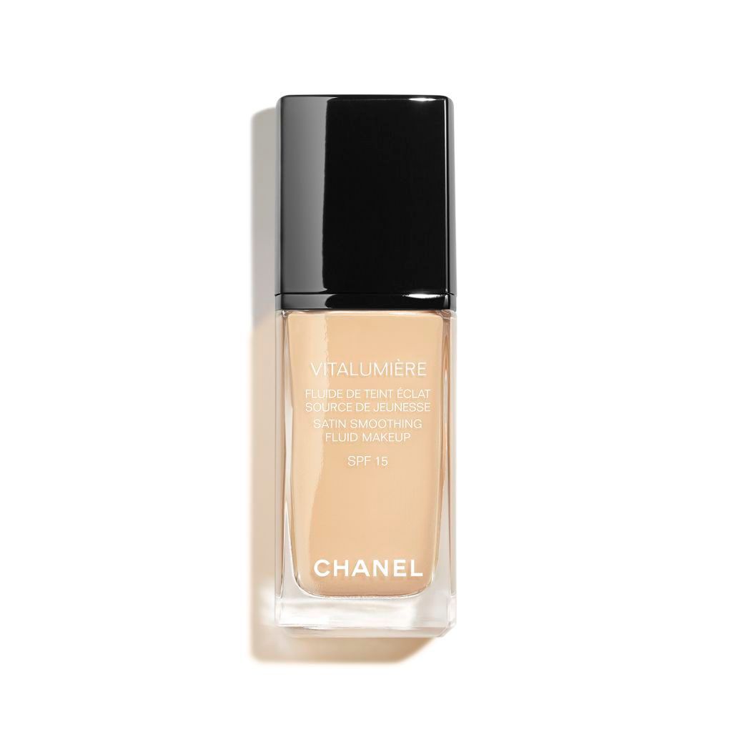 kem nền Chanel Vitalumiere Moisture Rich Radiance Sunscreen Fluid Makeup SPF 15.