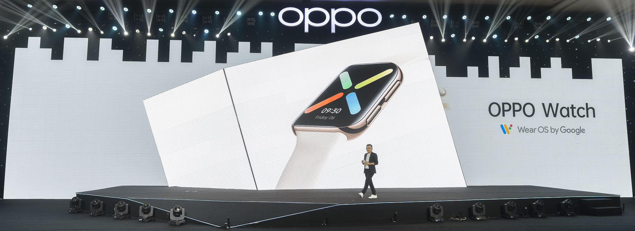 ra mắt OPPO Watch