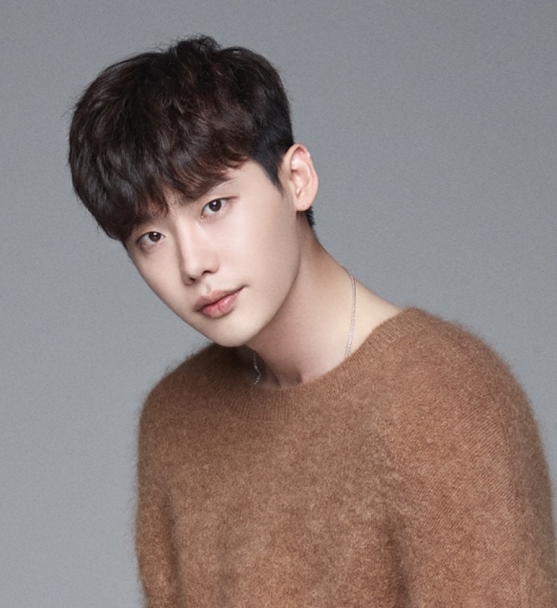 Lee Jong Suk