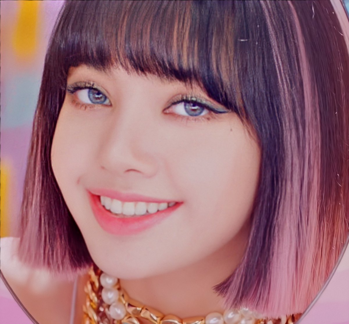 lisa blackpink 2