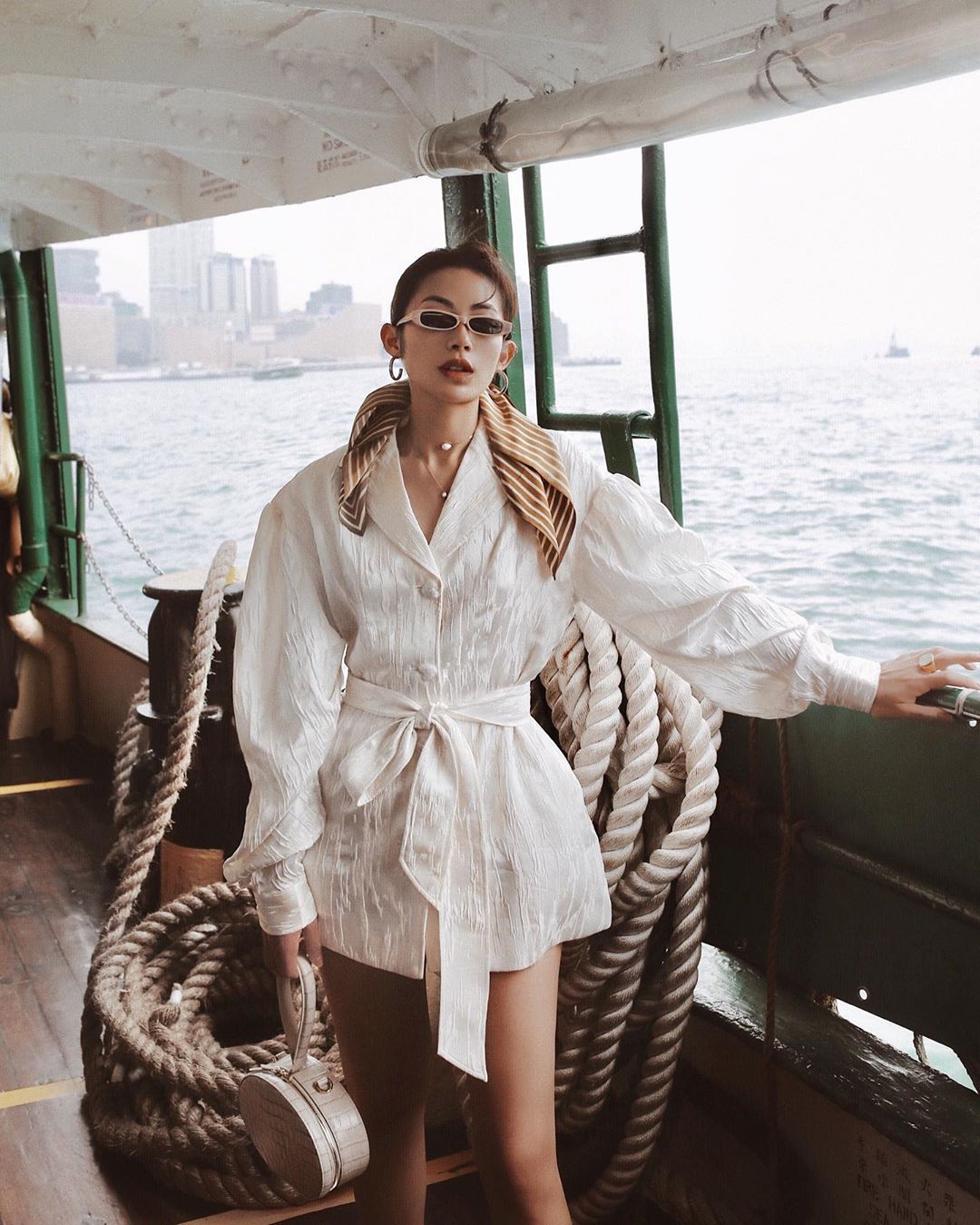 áo tay phồng thời trang và năng động blazer