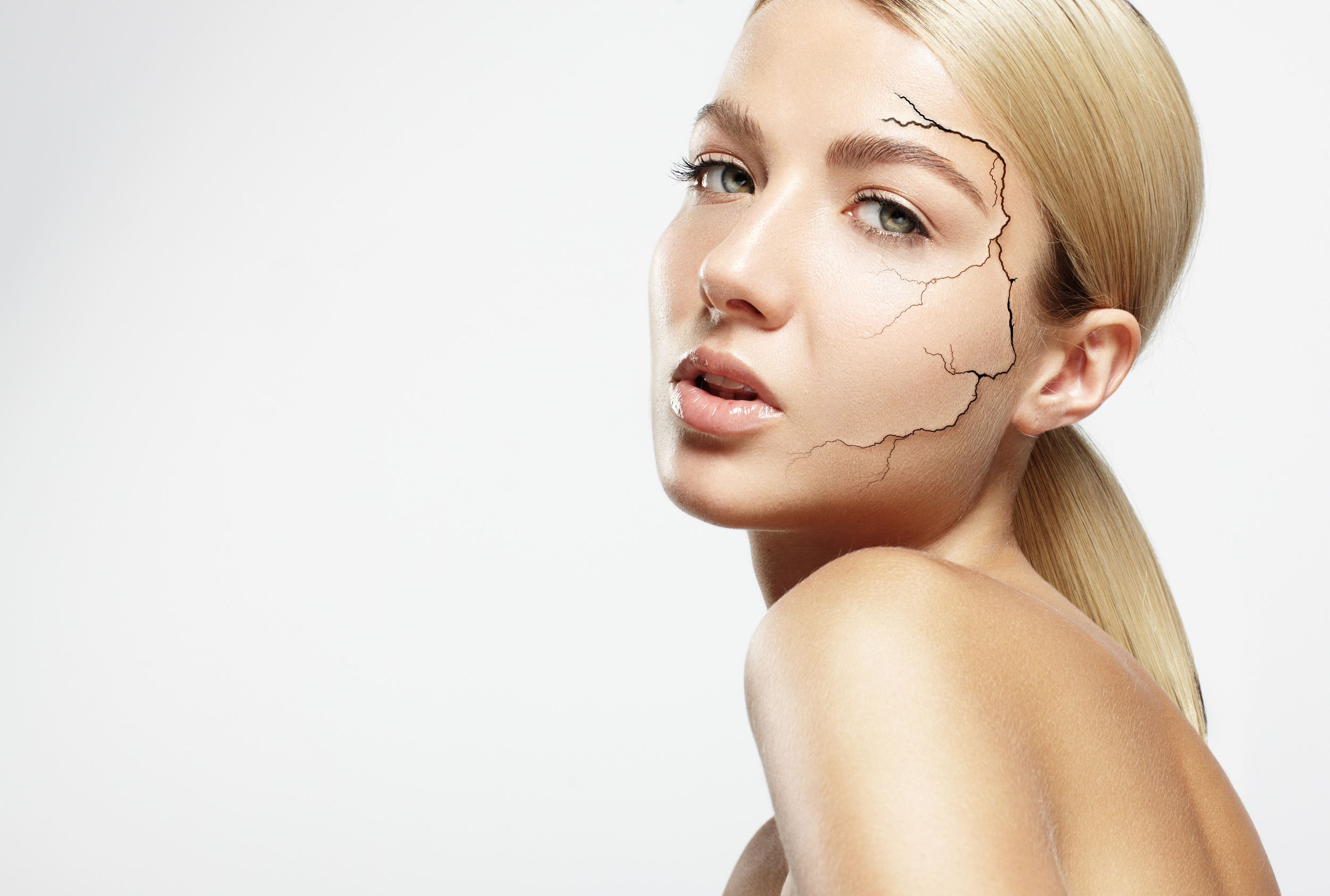 5 thành phần chăm sóc da nên tránh đối với các cô nàng da khô