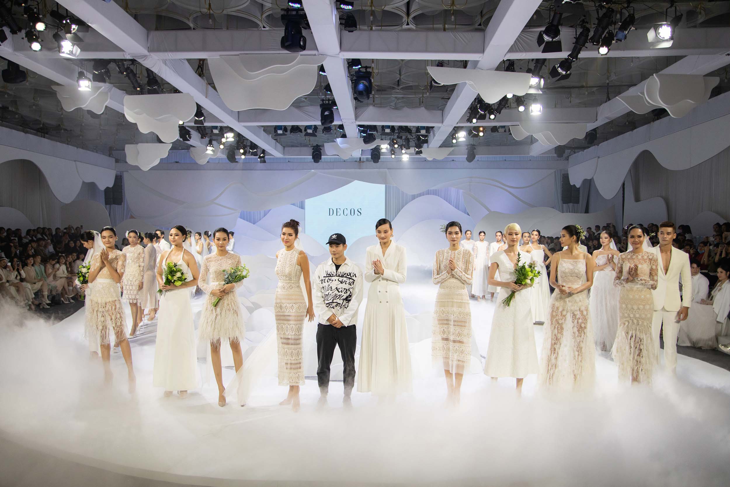 BST váy cưới Decos Bridal Fall 2020 của NTK Nguyễn Phương Dông cùng toàn bộ người mẫu