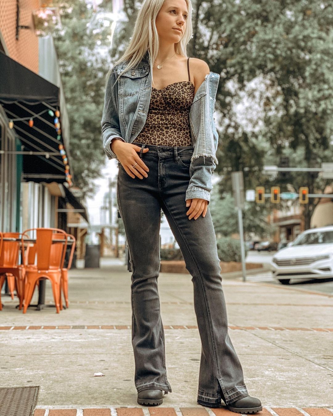 quần jeans bootcut petite