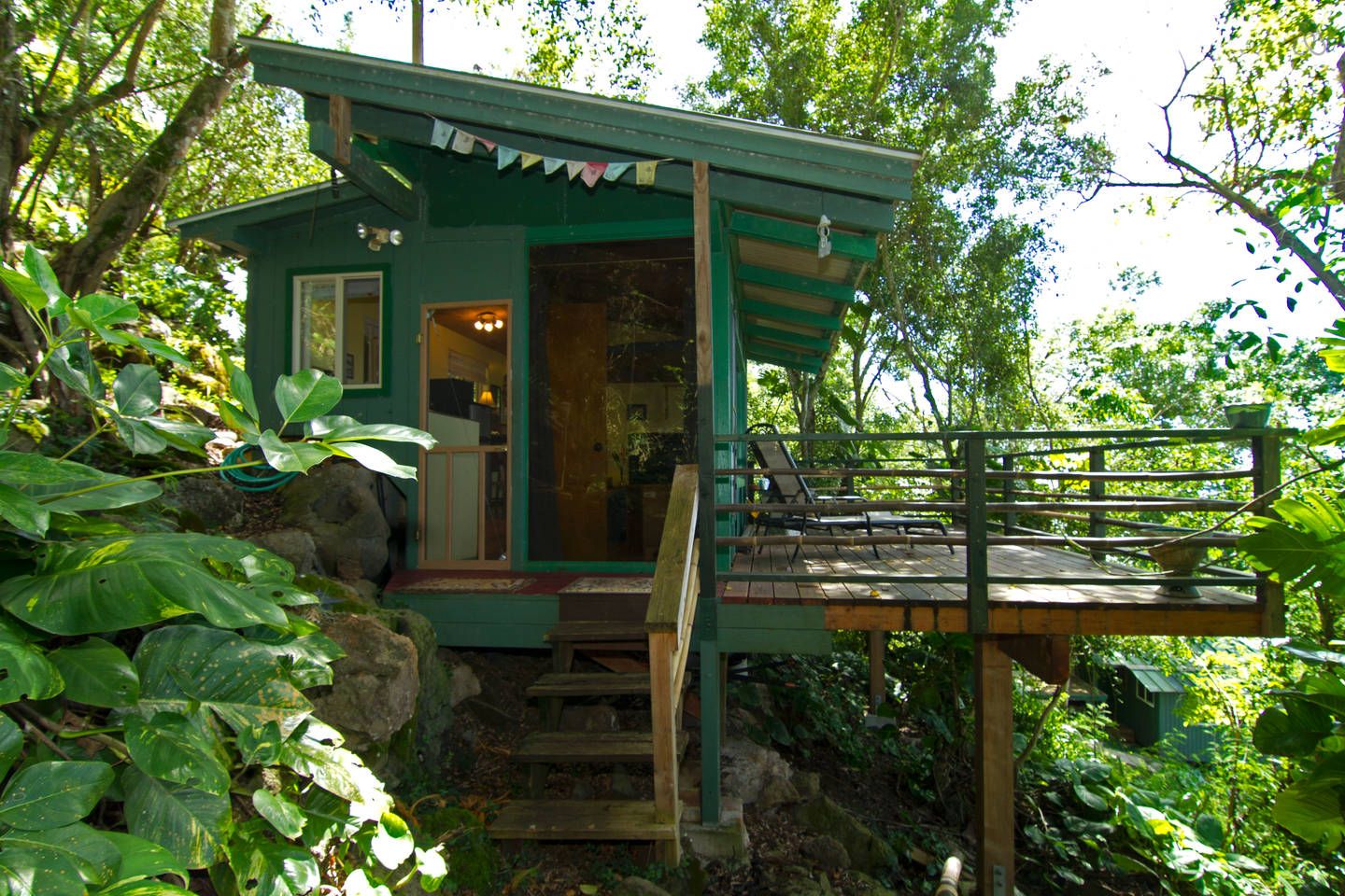 nha tren cay Sunset Beach Treehouse Bungalow