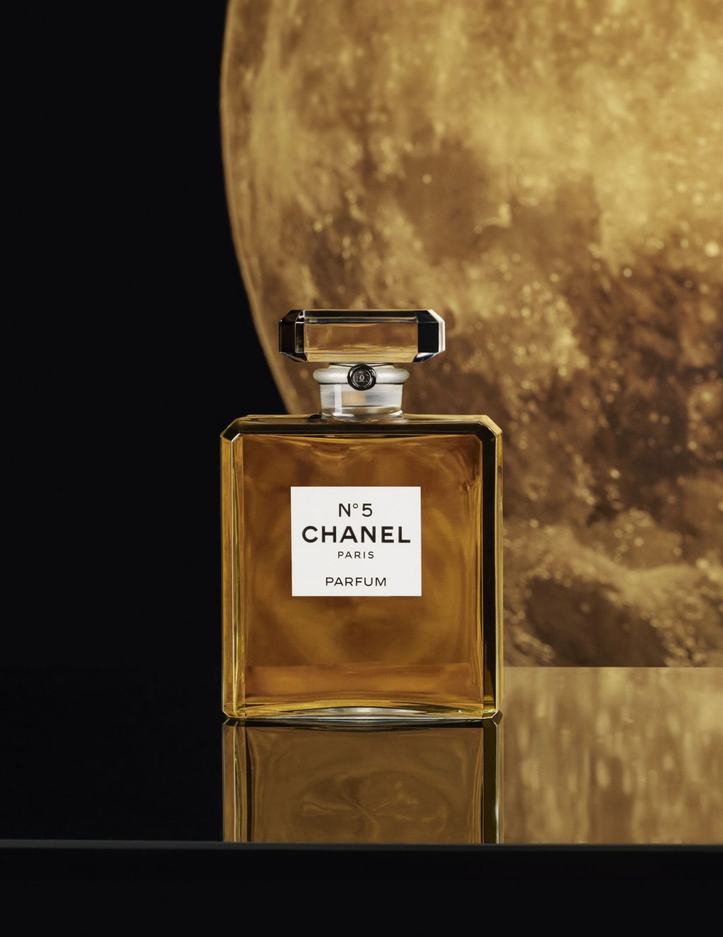 Marion Cotillard Chanel No 5 Holiday 2022 Perfume Campaign