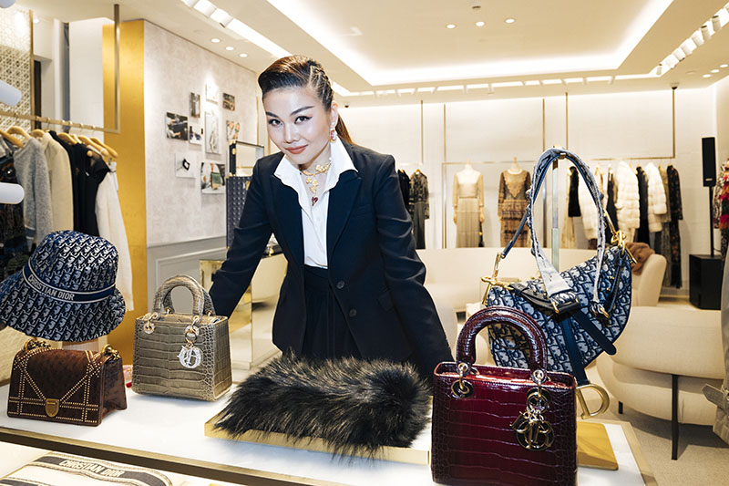 Cửa hàng mới nhất của Dior tại Hà Nội Giao điểm của những giá trị Đông Tây #15 Cửa hàng mới nhất của Dior tại Hà Nội Giao điểm của những giá trị Đông Tây