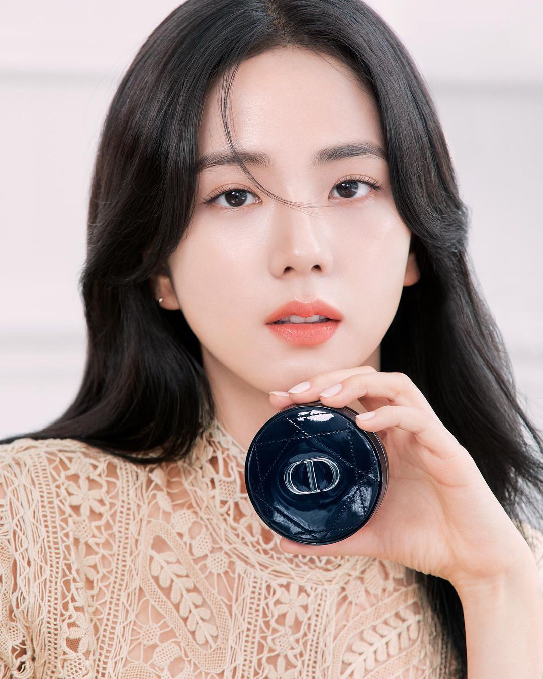 Jisoo làm đại sứ cho thương hiệu Dior Beauty tại Hàn Quốc