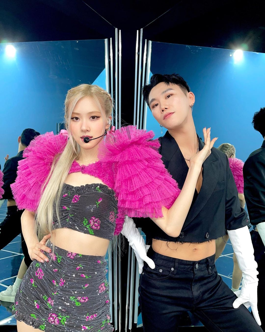 Rosé cùng dancer
