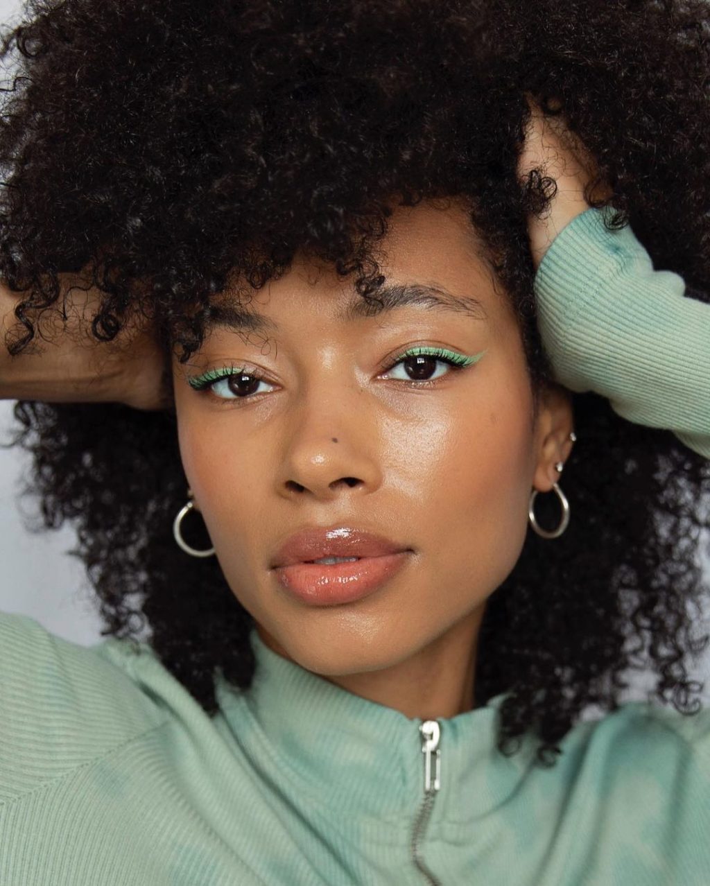 tiktoklamdepeyelinerxanh ELLE