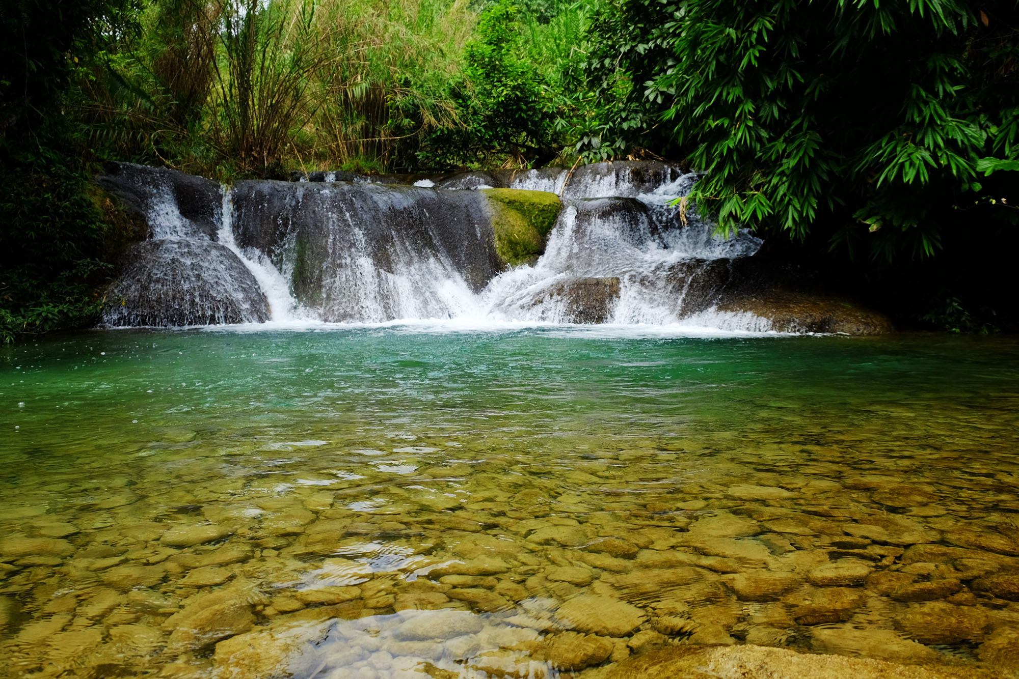 Lâm Thượng thác Nặm Chắn