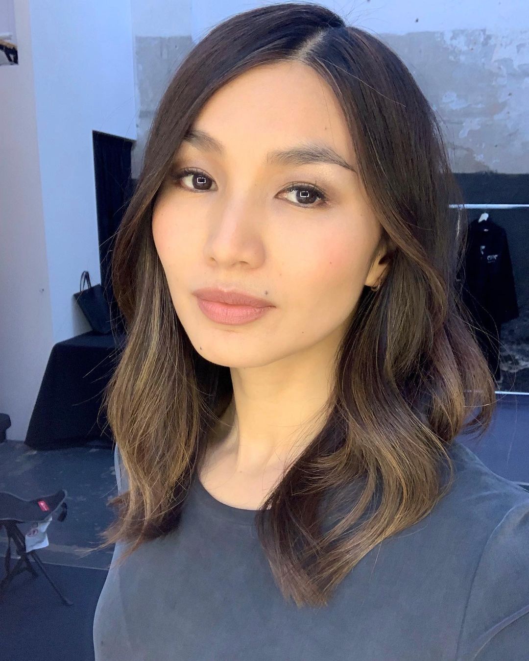 Gemma chan dưỡng mi dầu dưỡng