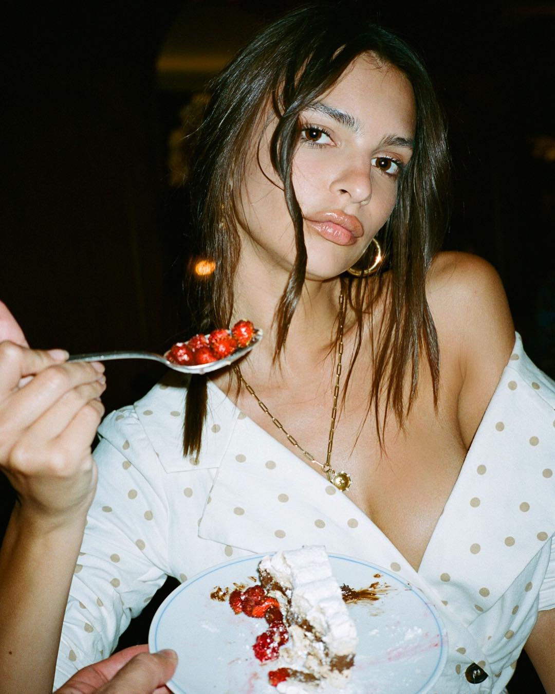 emily ratajkowski ăn làm đẹp