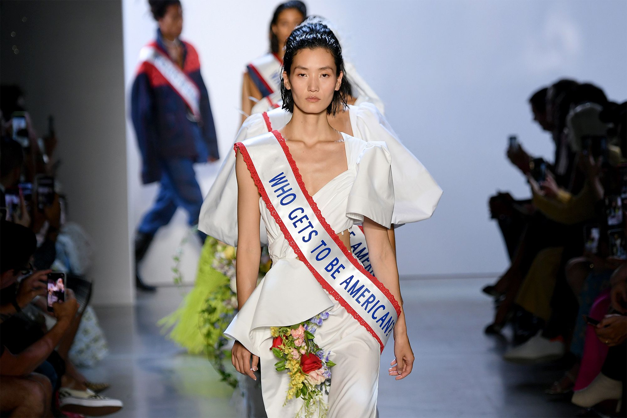 Bst xuân - hè 2020 tại New York fashion week của NTK Prabal Gurung 