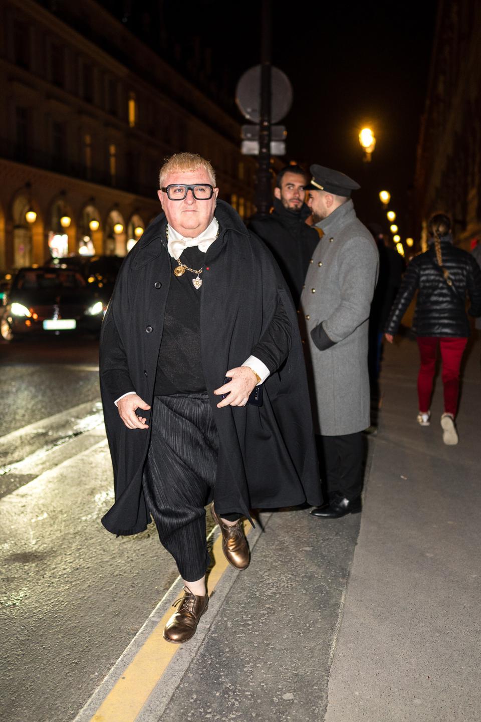 NTK Alber Elbaz trên đường phố