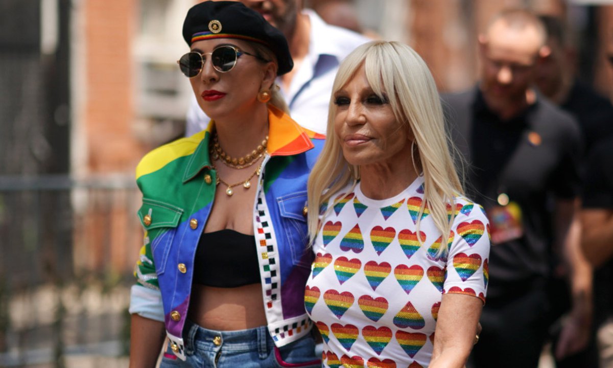 Lady Gaga và Donatella Versace 