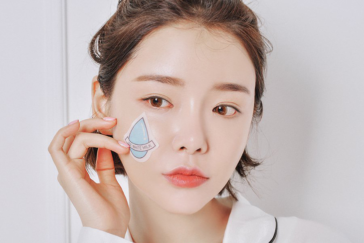 Bắt kịp xu hướng trang điểm glass skin