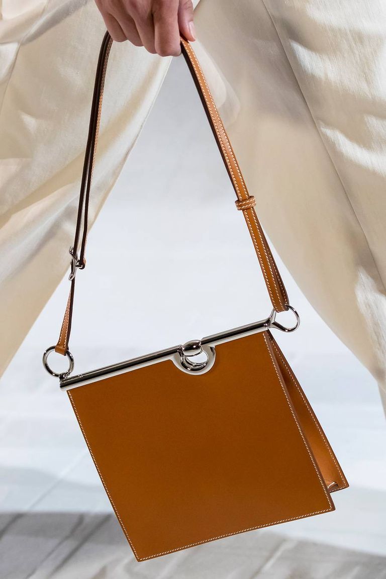 Two-dimensional handbag shape Hermes