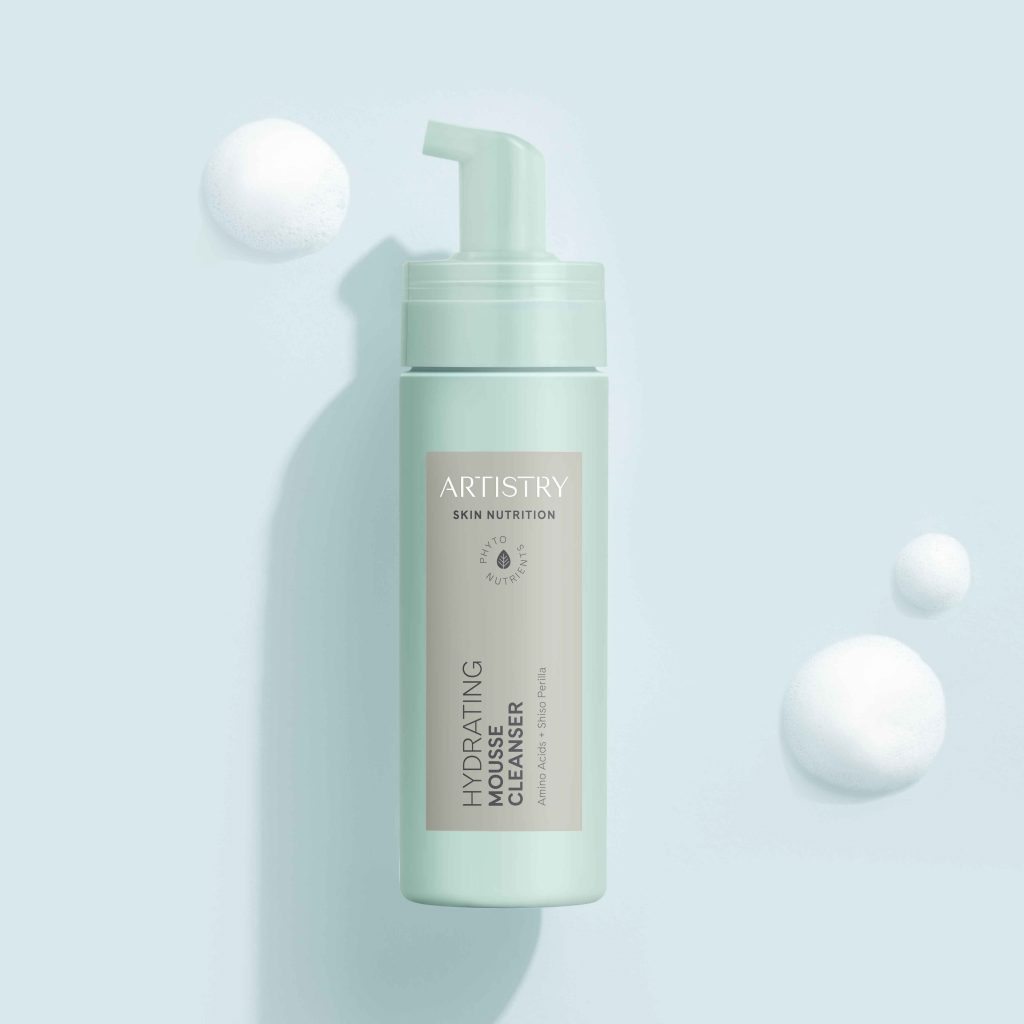 Cải thiện tình trạng da khô với Artistry Skin Nutrition Hydrating Mousse Cleanser 