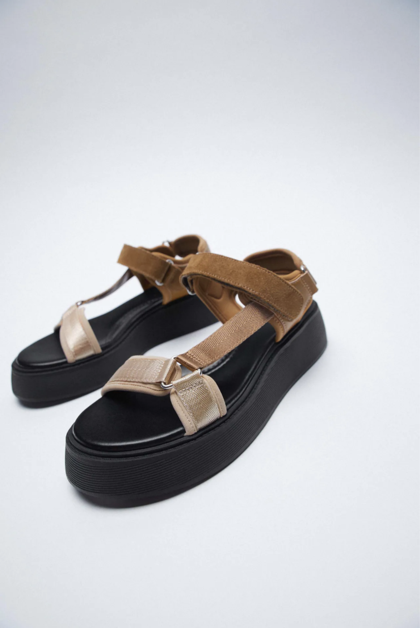 Giày sandals màu nâu và beige Zara