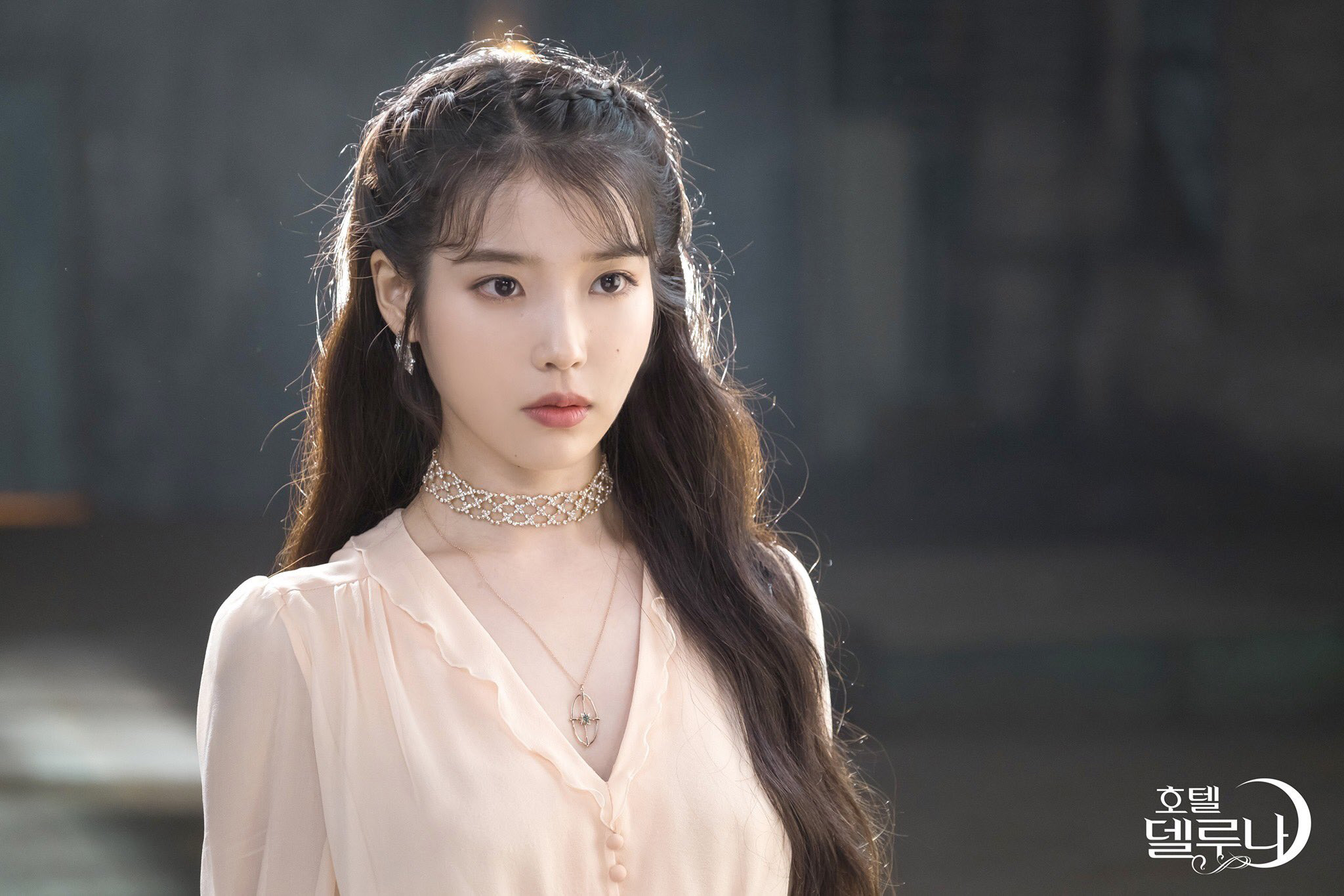 iu trong phim hotel del luna