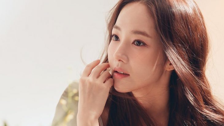 Làm thế nào để có đường viền hàm Jawline đẹp như điêu khắc? lam thon gon mat voi 8 bi quyet huu hieu 730x410 - Làm thế nào để có đường viền hàm Jawline đẹp như điêu khắc?