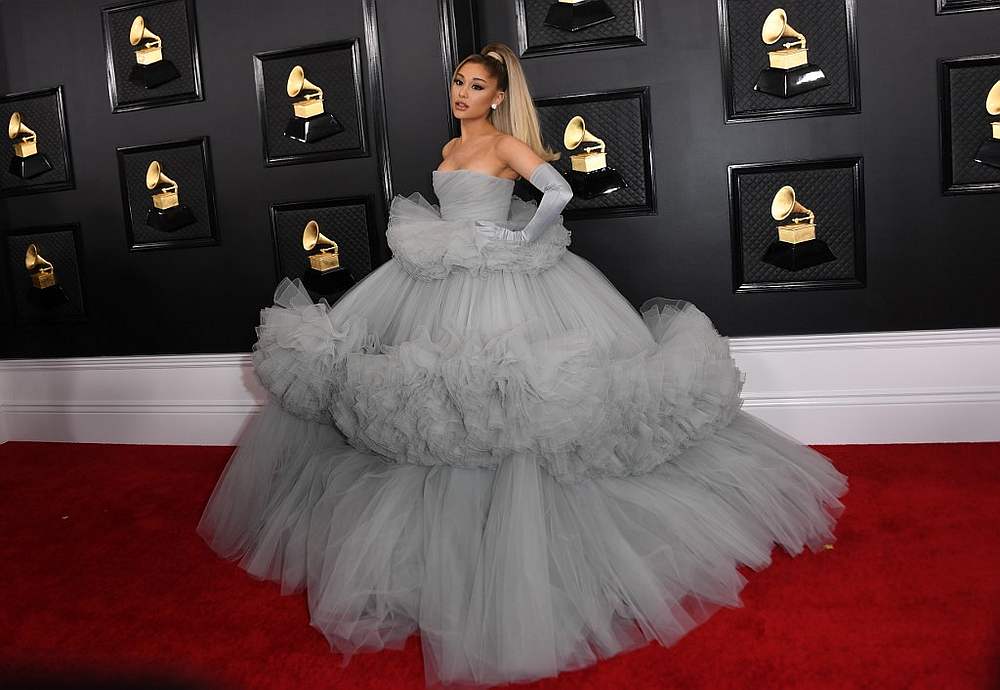 Ariana Grande thời trang thảm đỏ