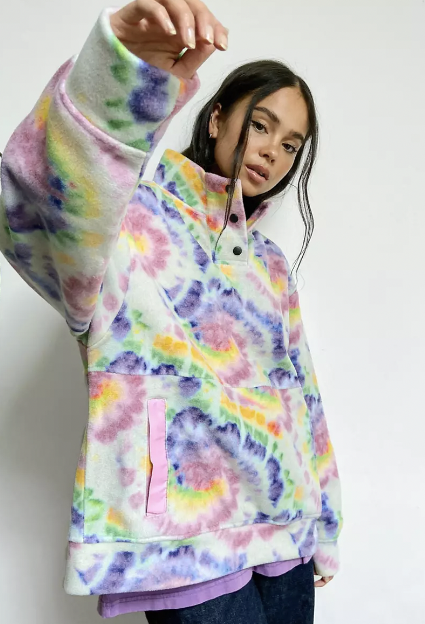 Áo Tie Dye cổ lọ