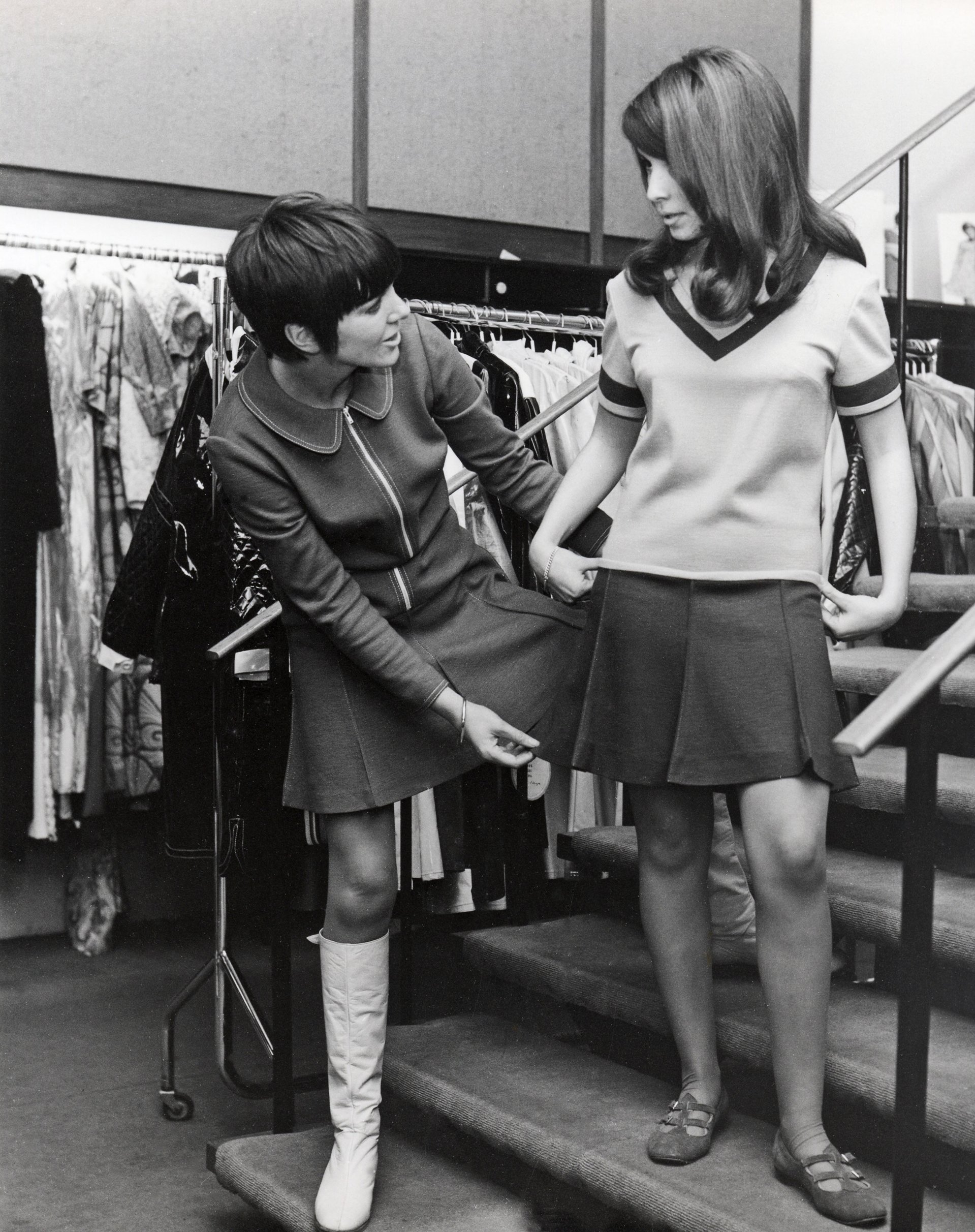 the first miniskirt in 1960s
