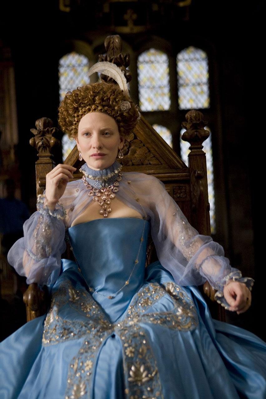 Cate Blanchett trong Elizabeth