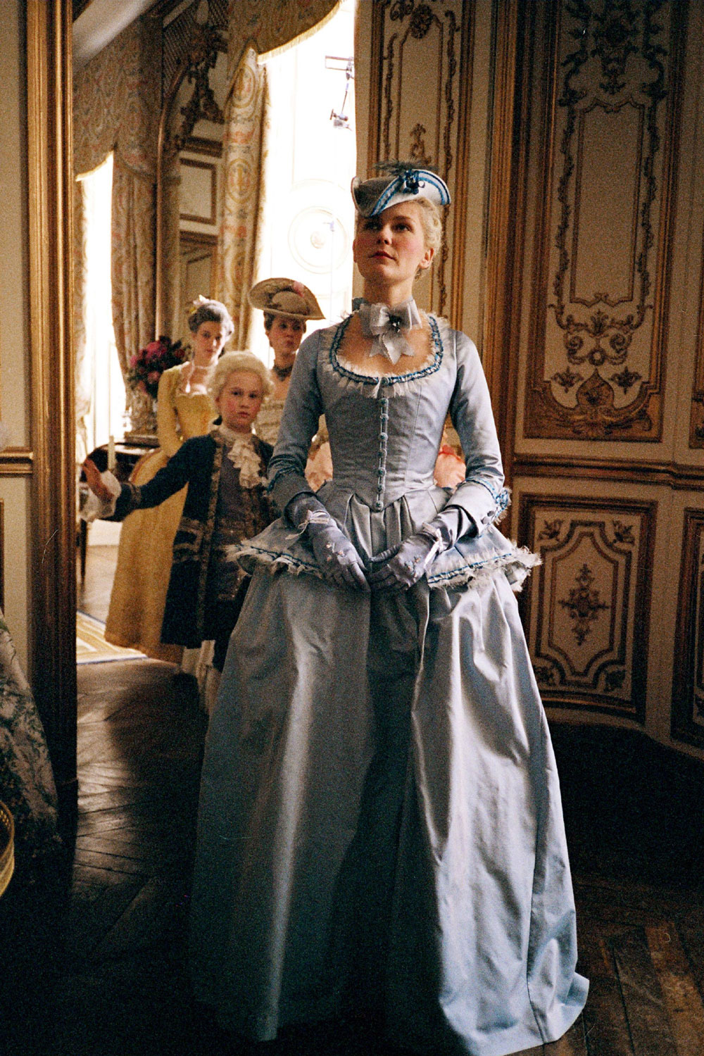 Váy xanh trong phim Marie Antoinette