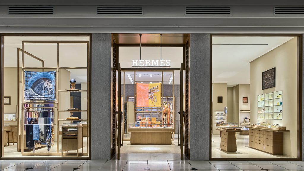 thời trang cửa hàng Hermes