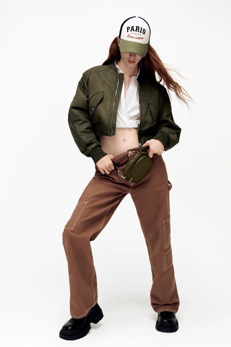 Zara Wide-leg Cargo Trousers. 