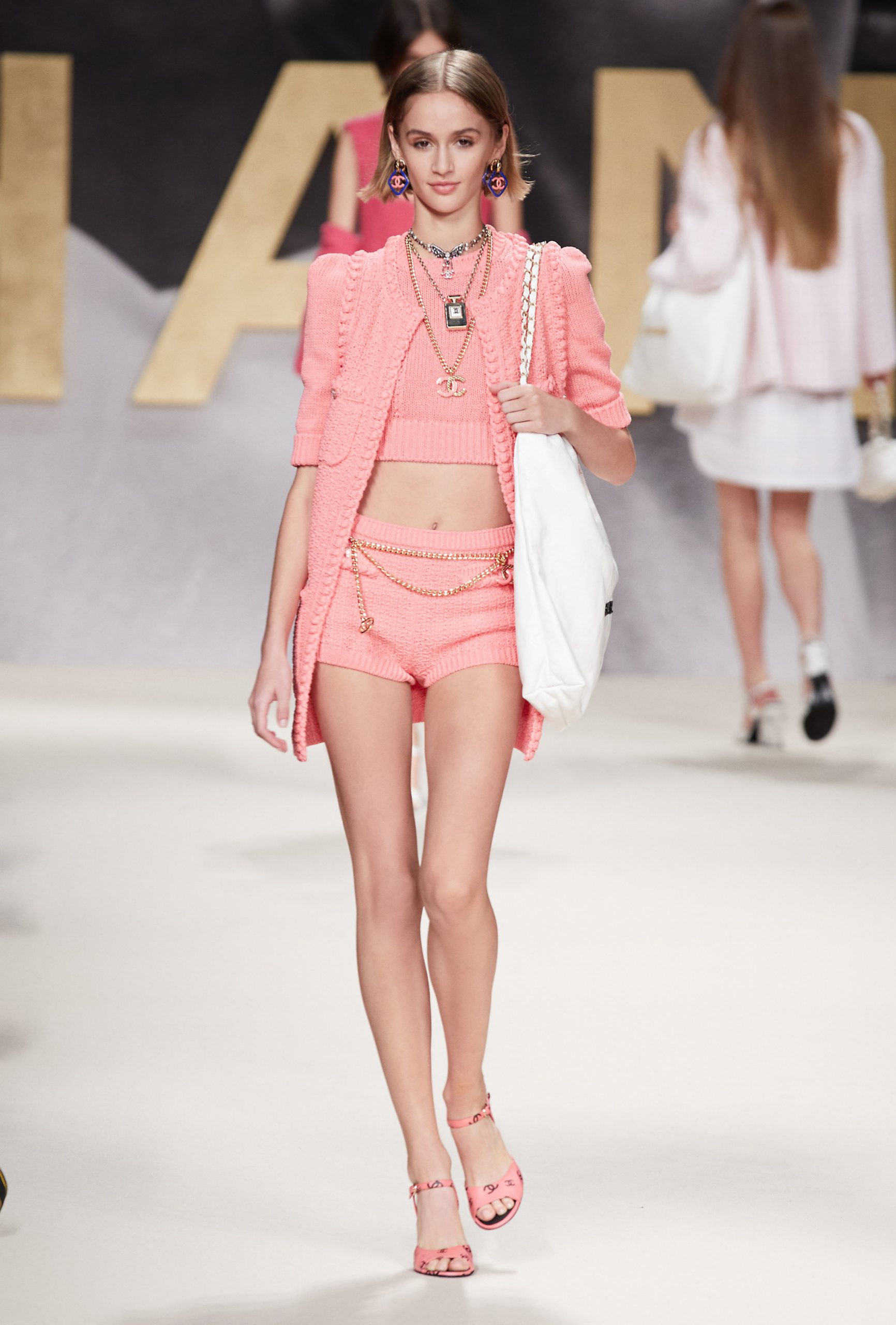 Chanel SS21 Look 43