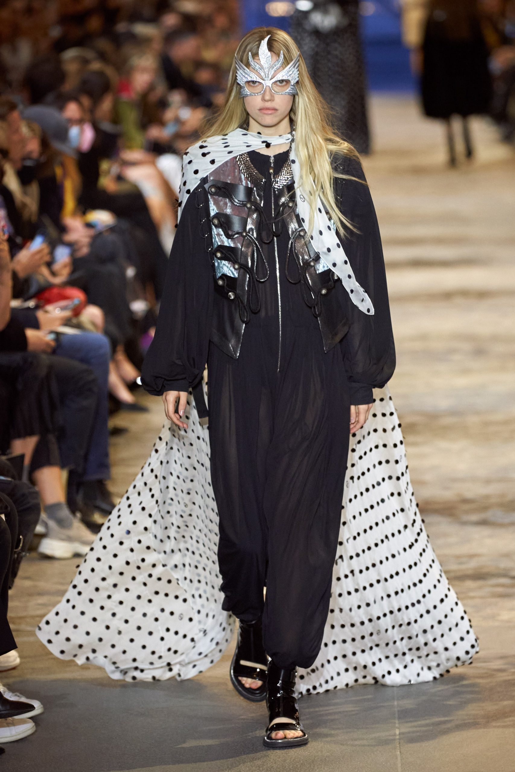 Louis Vuitton Look 32