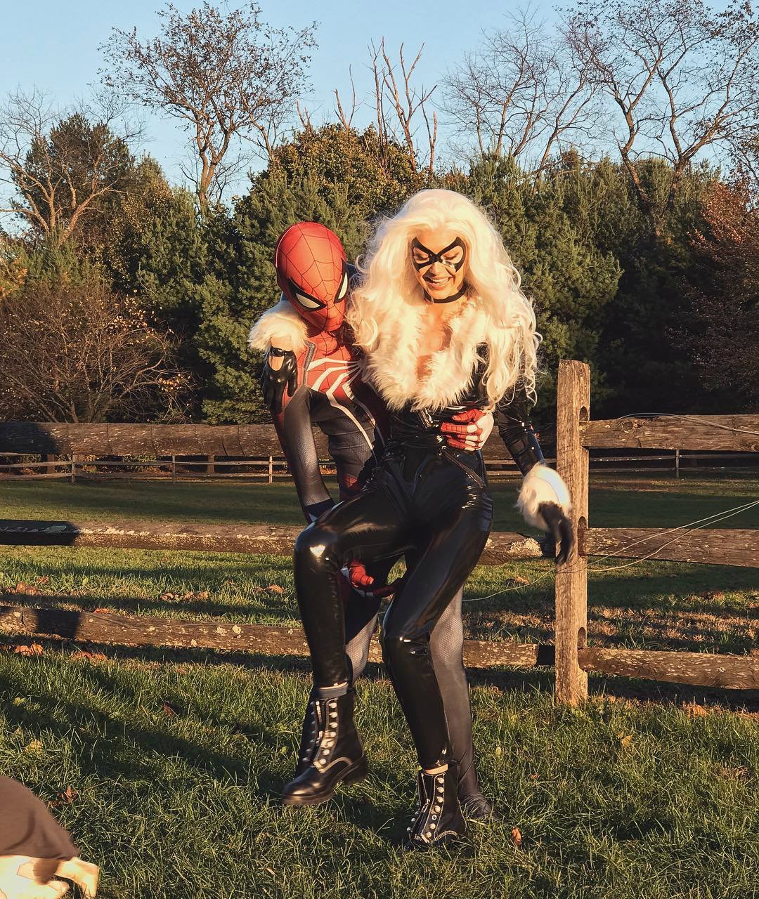 Gigi và Zayn hóa trang Halloween