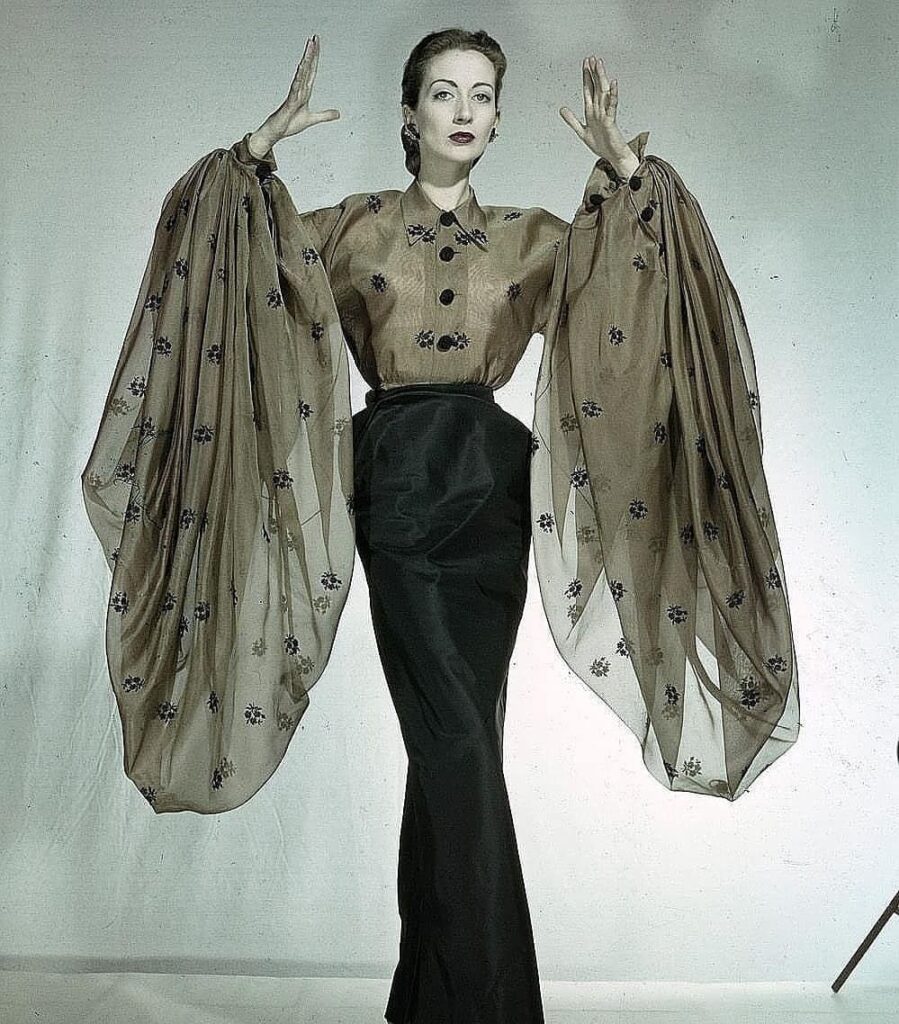 áo tay phồng schiaparelli