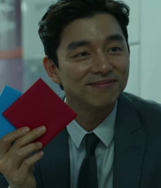 doc Gong yoo phim han squid game netflix ELLE