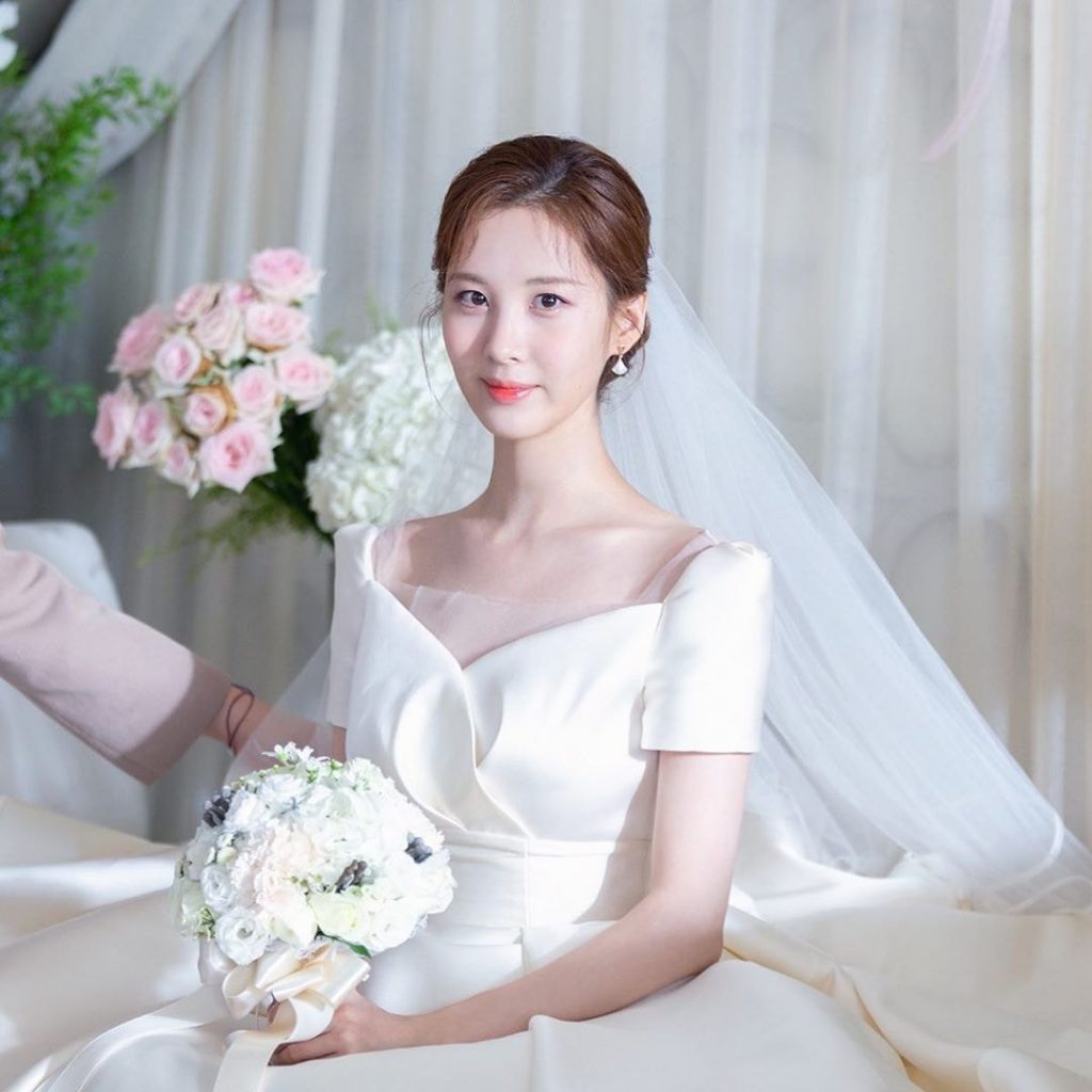 Trang điểm Hàn Quốc là phong cách luôn được các cô dâu ưa chuộng.