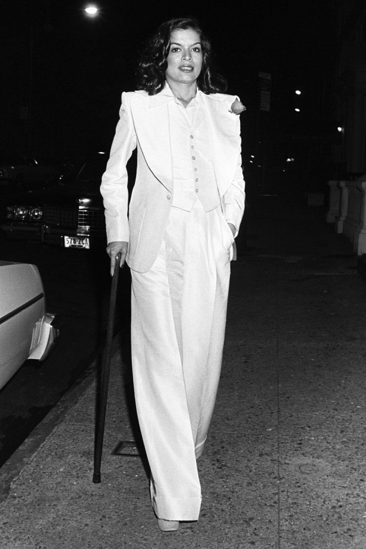 Bianca Jagger 1960s suit